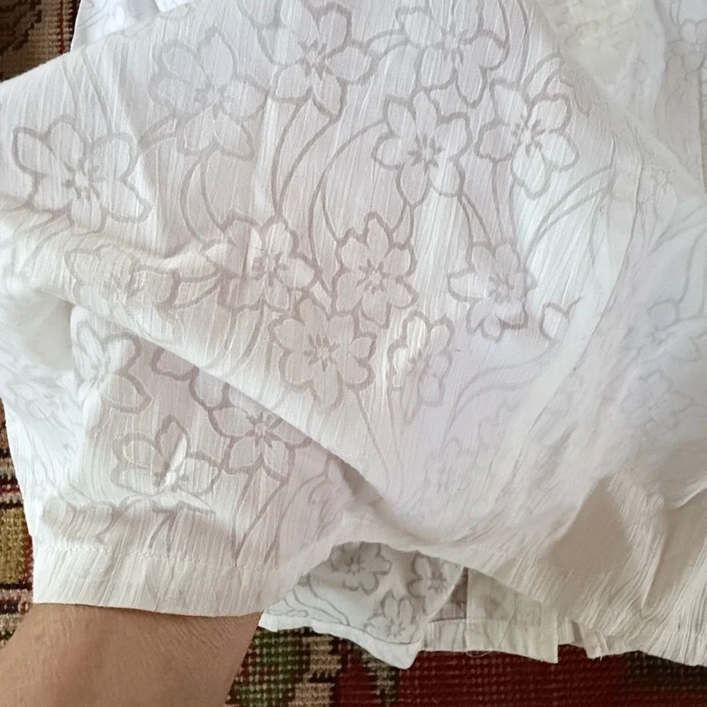 Liz‎ Claiborne S Mandarin Style Semi Sheer Button Front Blouse IMMACULATE